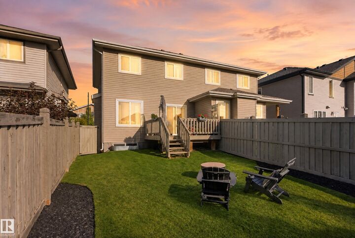 Property Photo:  6722 Cardinal Road SW  AB T6W 2Y6 