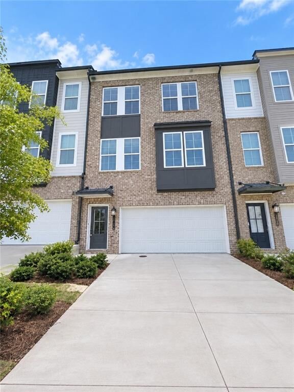 Property Photo:  1449 Creekside Cir NW  GA 30318 