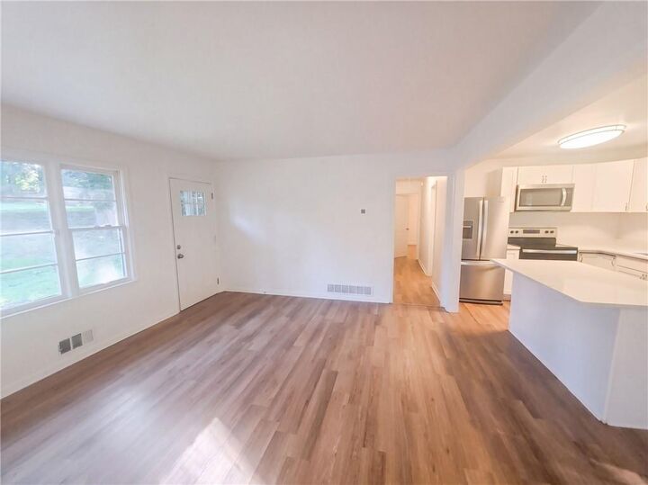 Property Photo: 6489 N Sweetwater Road GA 30122