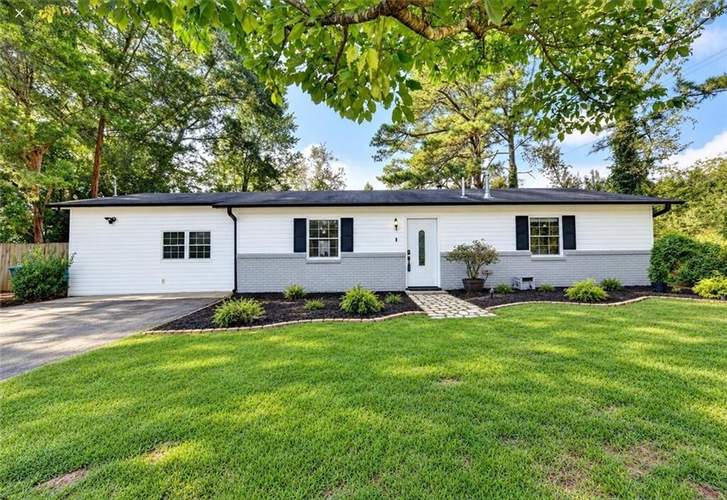 Property Photo: 4391 Bryant Drive SW GA 30047