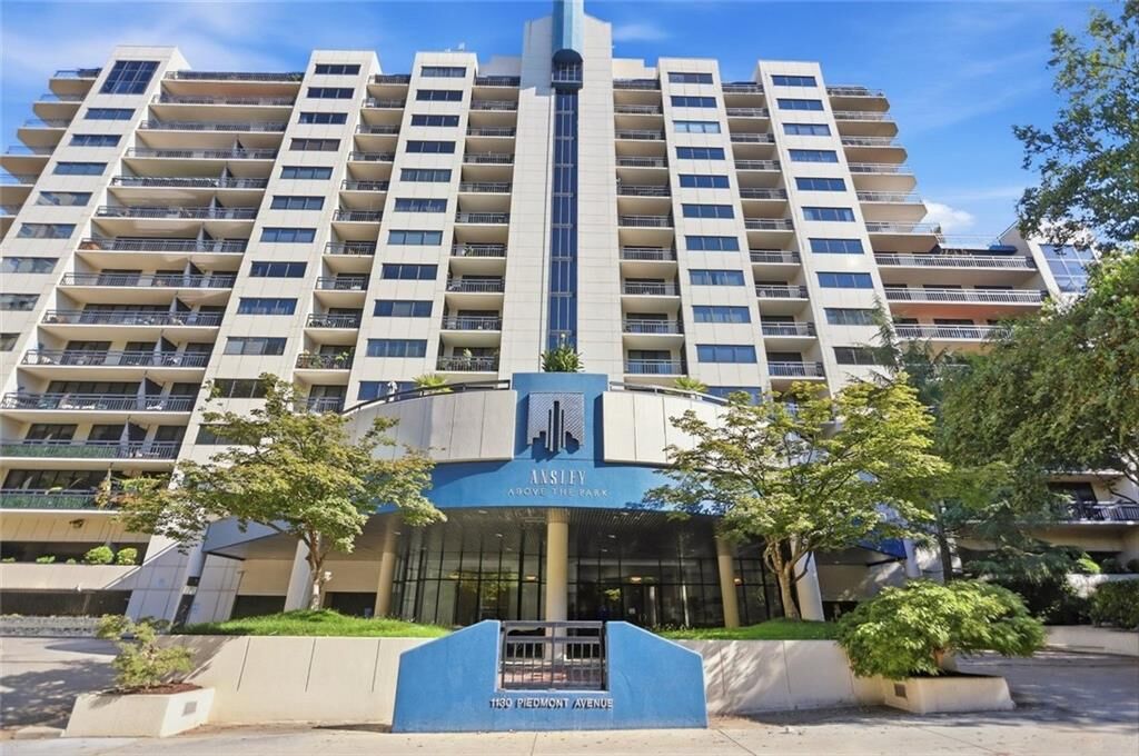 Property Photo:  1130 Piedmont Avenue NE 505  GA 30309 