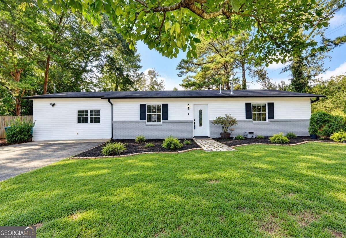 Property Photo: 4391 Bryant Drive SW GA 30047