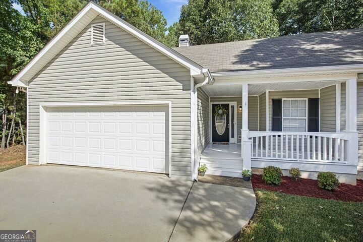 Property Photo:  50 Macadamia Court  GA 30016 