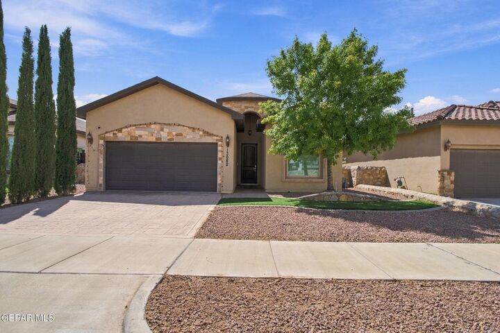 Property Photo: 13082 Cozy Cove Avenue TX 79938