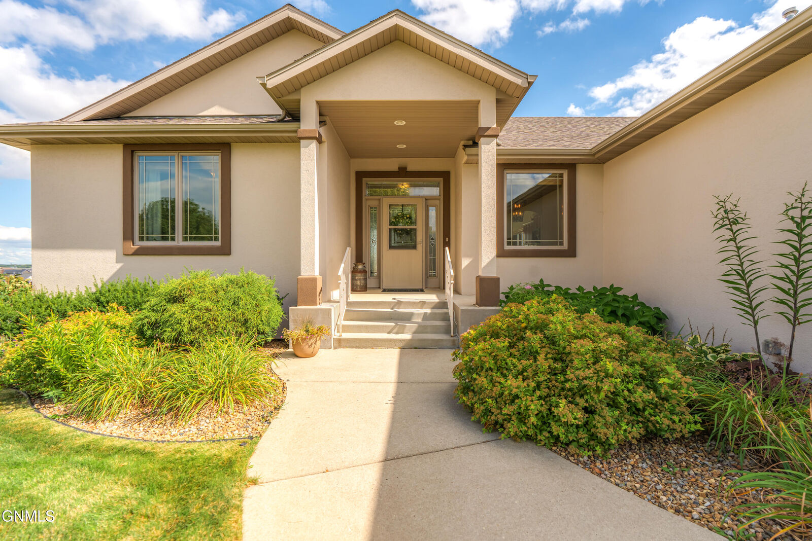 Property Photo:  4701 Boulder Ridge Road  ND 58503 