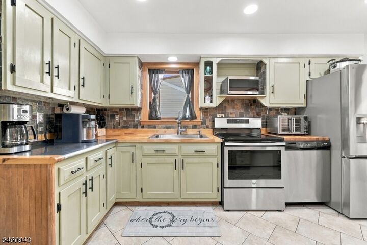 Property Photo: 537 Wills Rd NJ 07850