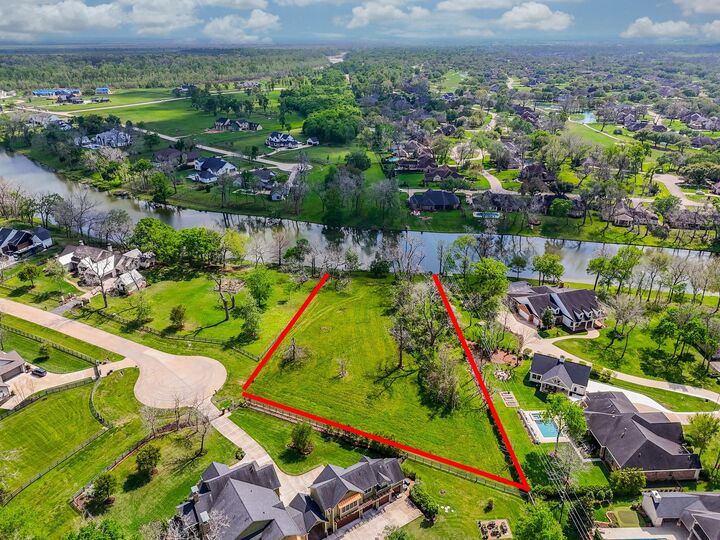 Property Photo:  30602 Lower Oxbow Trace  TX 77441 