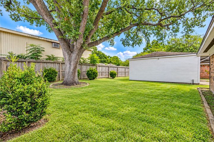 Property Photo: 11323 Sagetrail Drive TX 77089