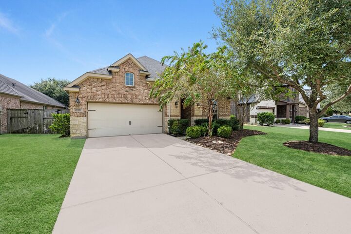 Property Photo: 27239 Symphony Creek Lane TX 77441
