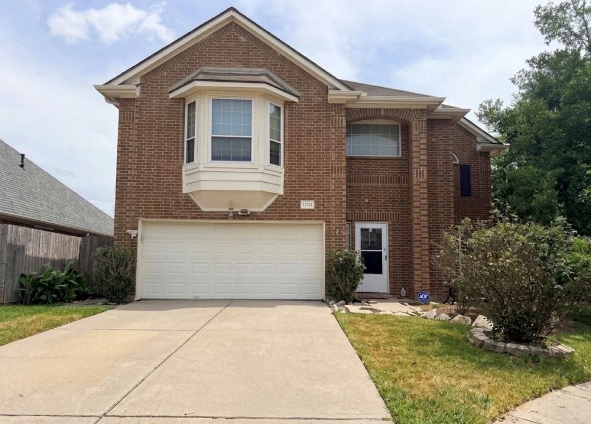 Property Photo: 12211 Meadow Crest Court TX 77477