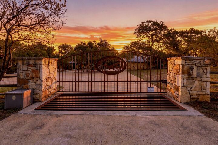 Property Photo: 100 Morgan Cove TX 78611