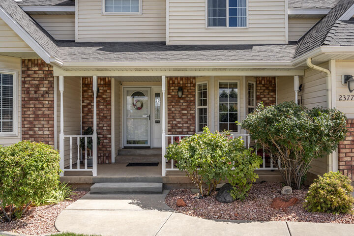 Property Photo: 2377 W Beacon Cir UT 84720