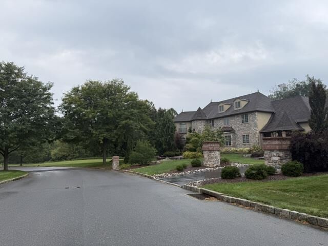 Property Photo:  3605 Manor Road  PA 18020 