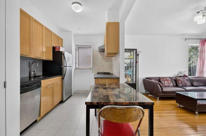Property Photo: 71-28 163rd Street 2A NY 11365