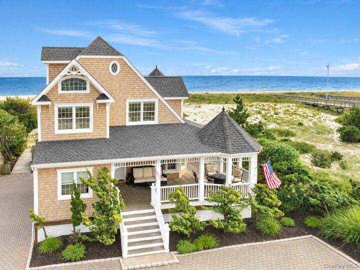 Property Photo: 697 Dune Road NY 11978