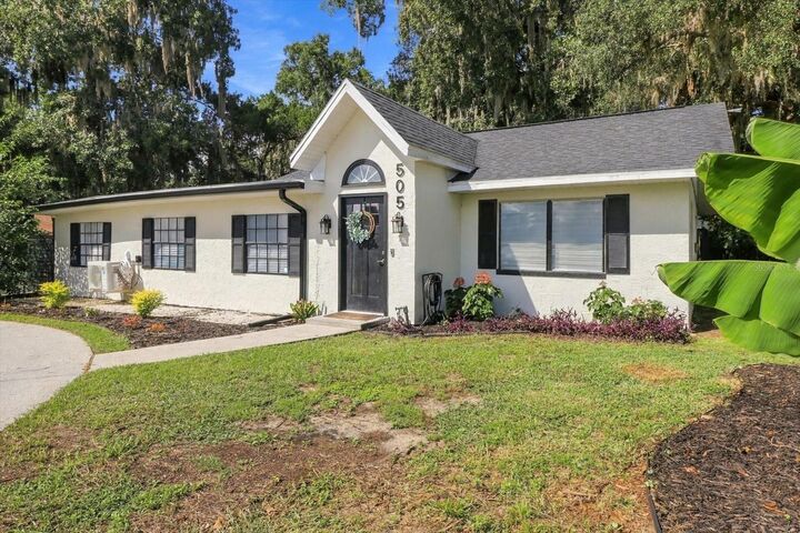 Property Photo:  505 Hickory Road  FL 34450 