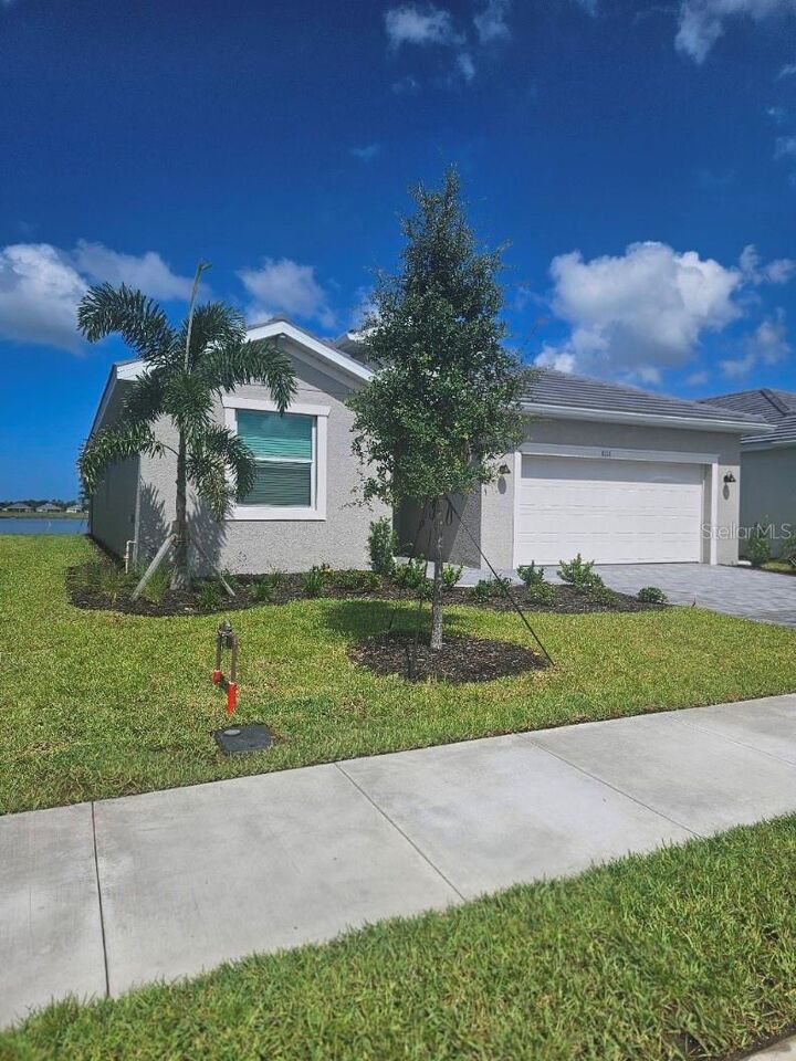 Property Photo:  8116 Shore Lake Drive  FL 34224 