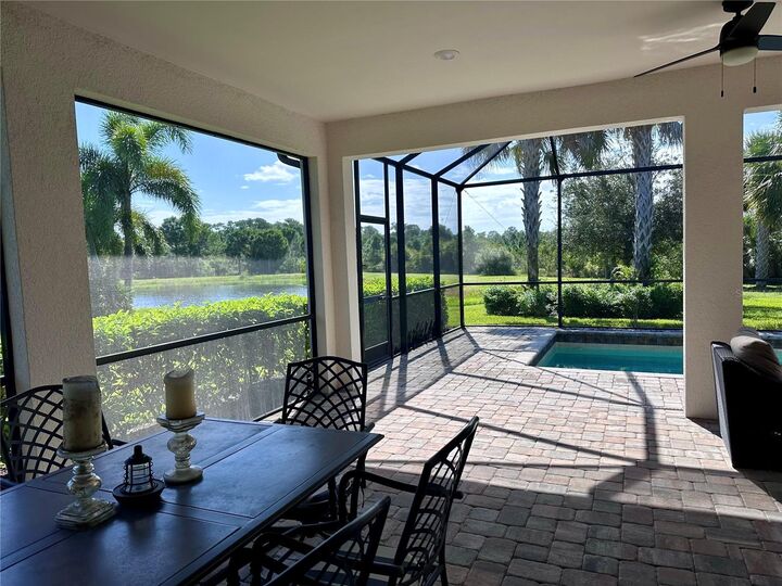 Property Photo: 12422 Wood Fern Court FL 34238