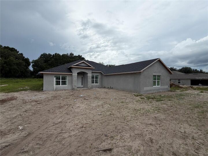 Property Photo: 16924 SE 23rd Avenue FL 34491