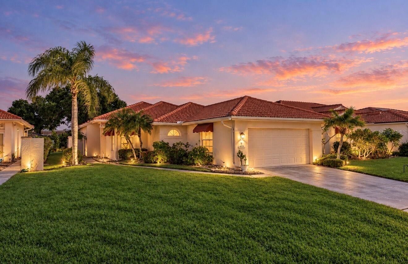 Property Photo:  4115 Murfield Drive E  FL 34203 