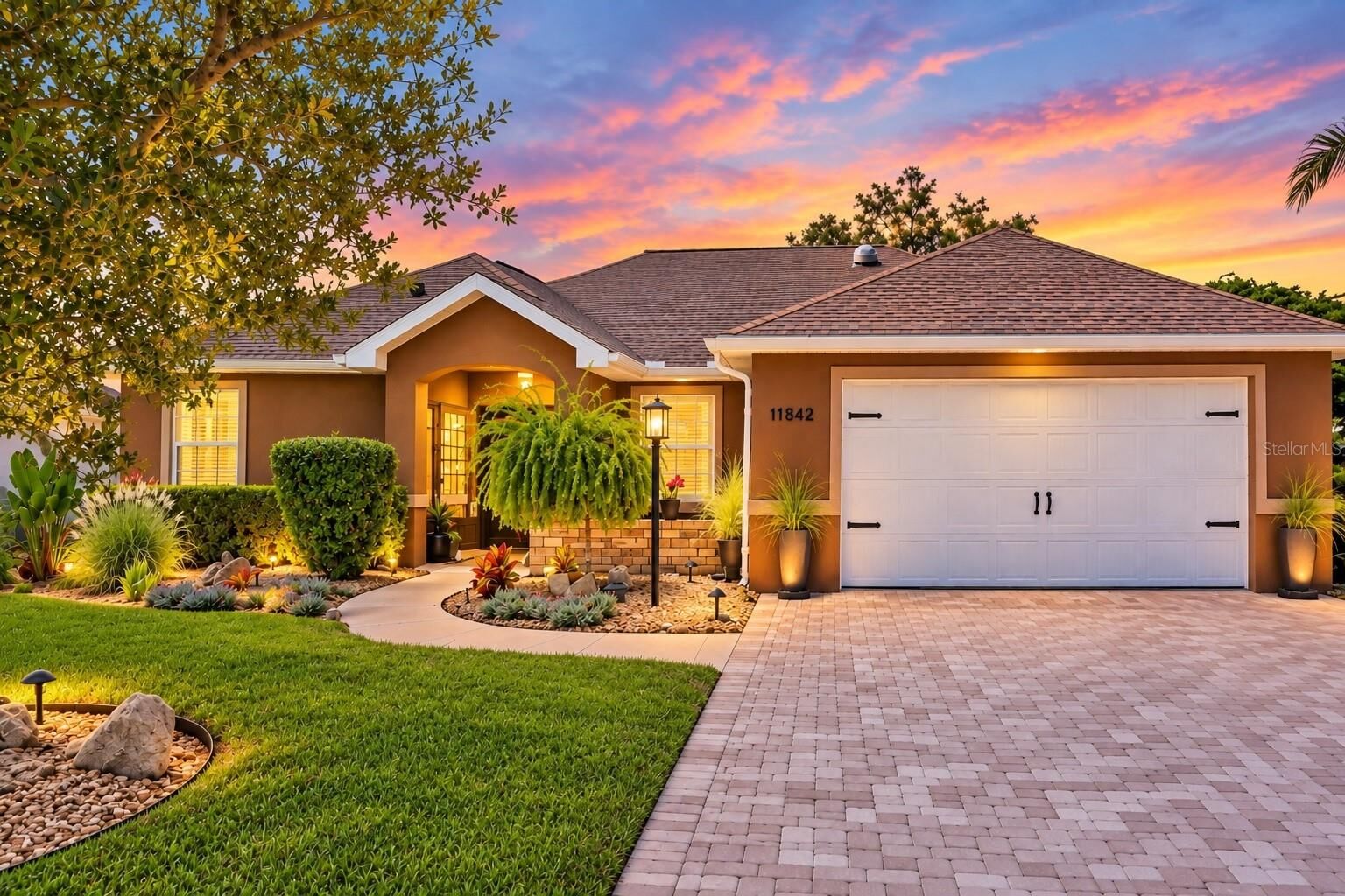 Property Photo: 11842 SE 176th Place Road FL 34491