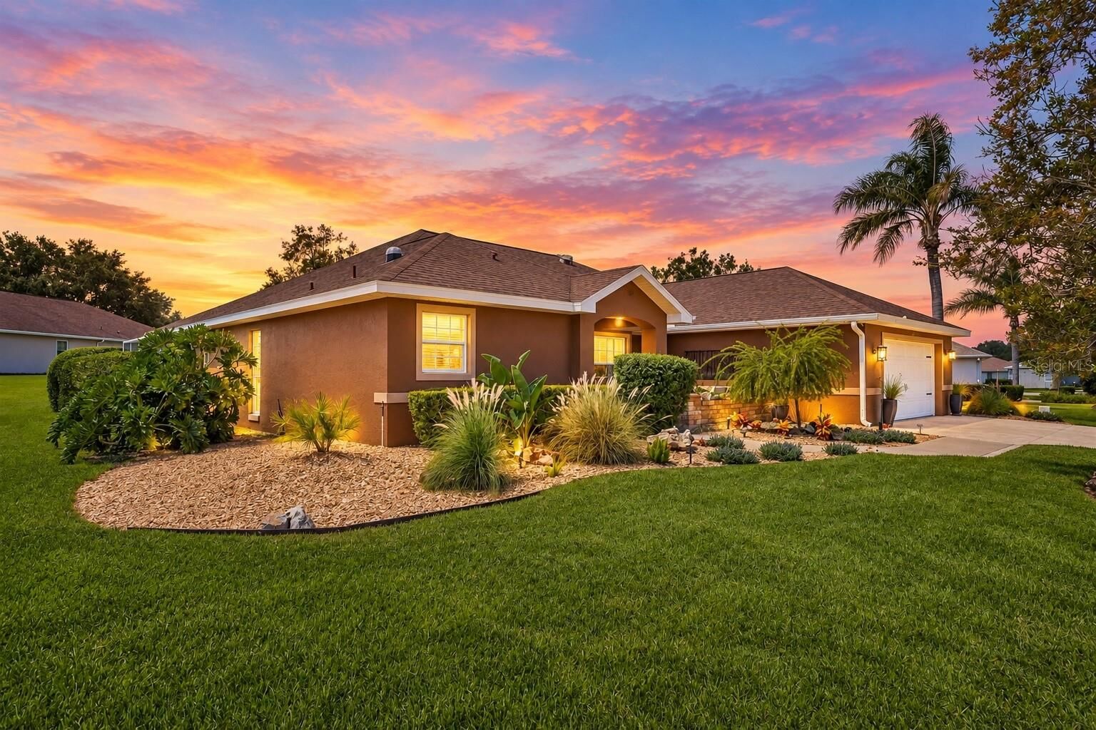 Property Photo: 11842 SE 176th Place Road FL 34491