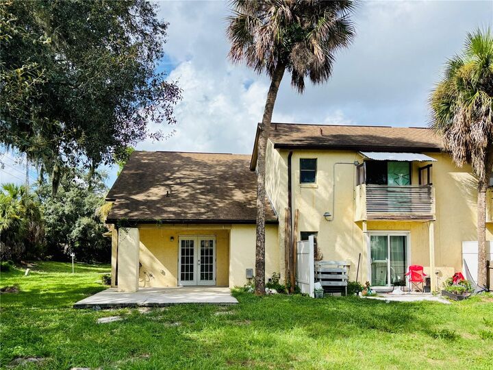 Property Photo: 12236 Fox Hound Lane FL 32826