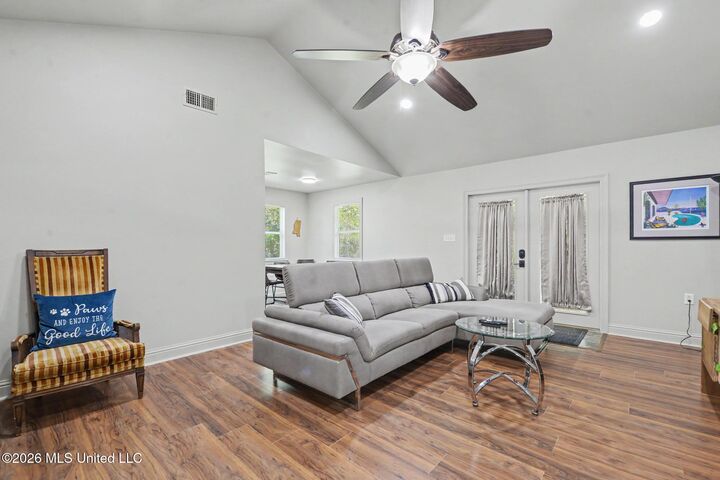 Property Photo:  215 Old Spanish Trail  MS 39576 