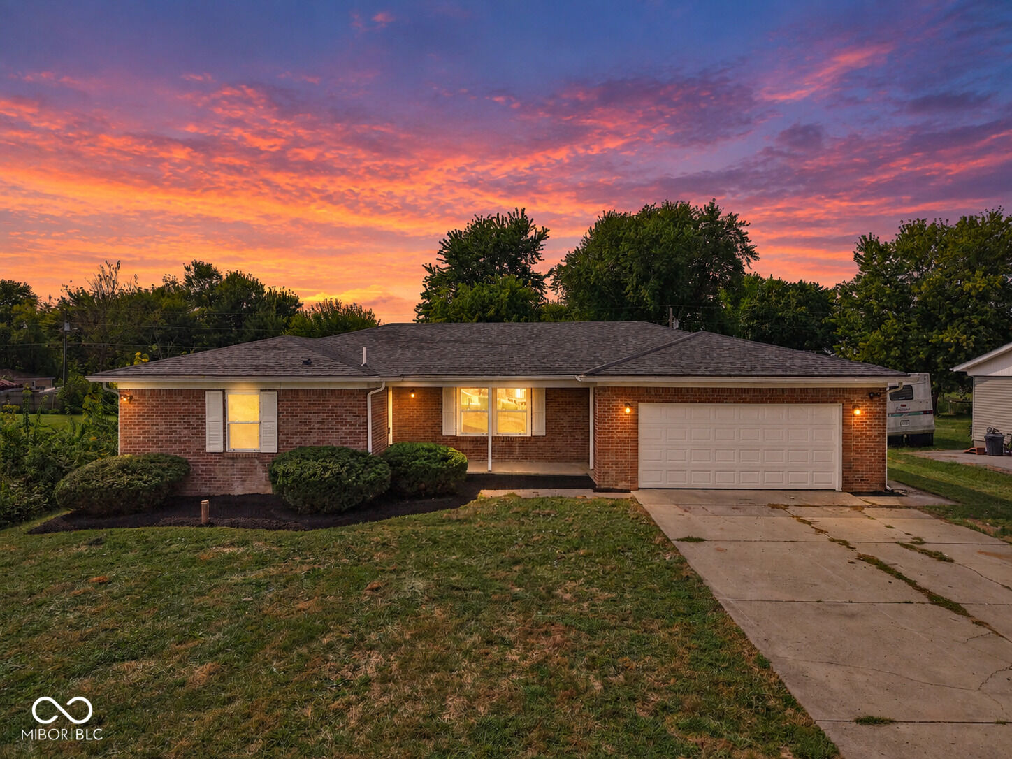 Property Photo: 7127 N Christopher Lane IN 46126