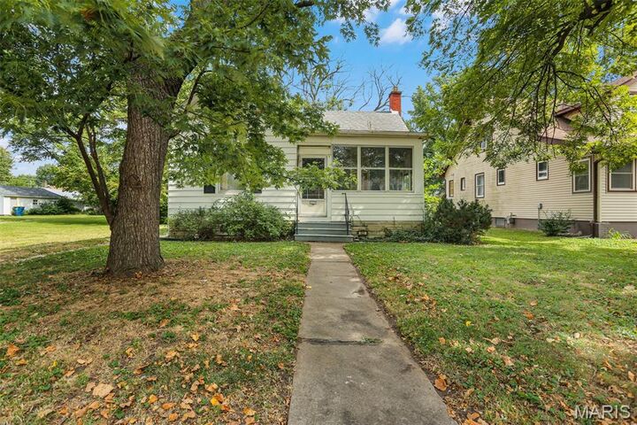 Property Photo:  822 Troy Road  IL 62025 