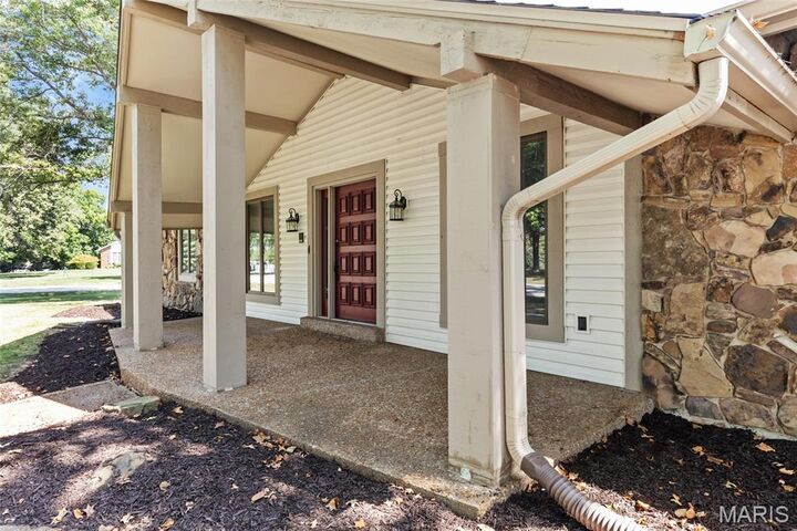 Property Photo:  1 Bluff View Court  MO 63303 
