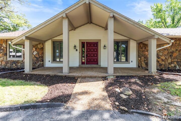 Property Photo: 1 Bluff View Court MO 63303