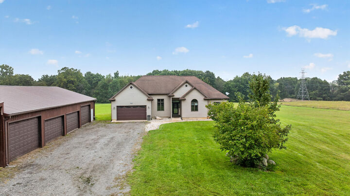 Property Photo: 6302 County Farm Road MI 49201