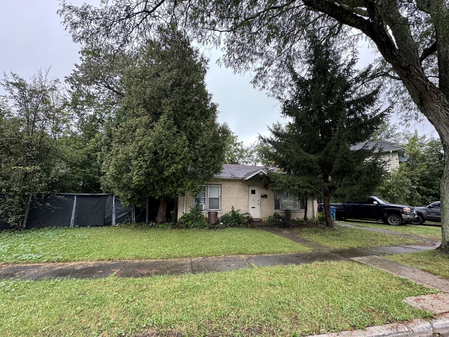 Property Photo:  1657 Buena Vista Circle  IL 60411 