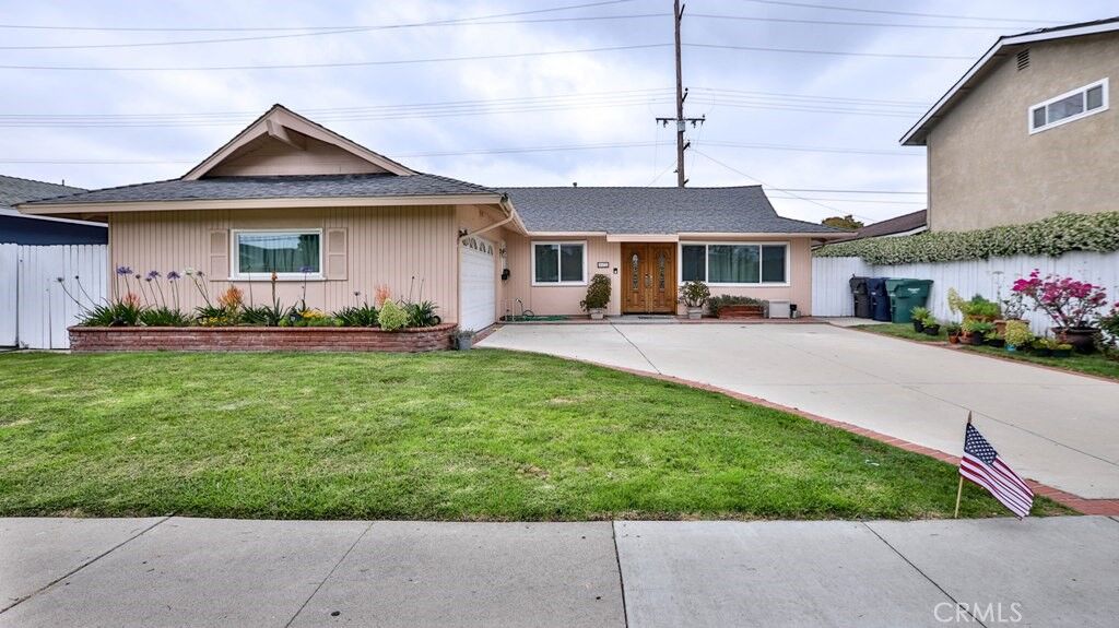 Property Photo:  6631 Walton Dr  CA 92647 