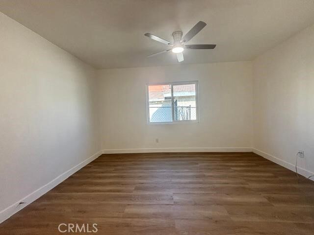 Property Photo: 2214 E 111th CA 90059