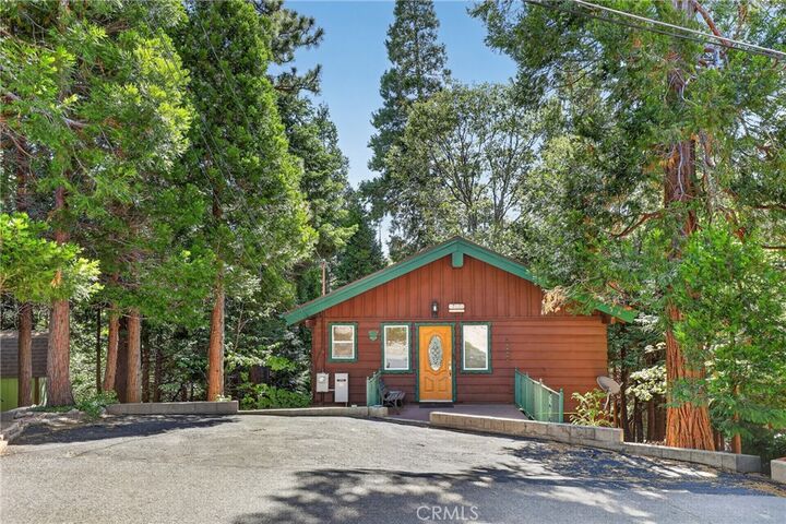 Property Photo: 1147 Jungfrau Drive CA 92325