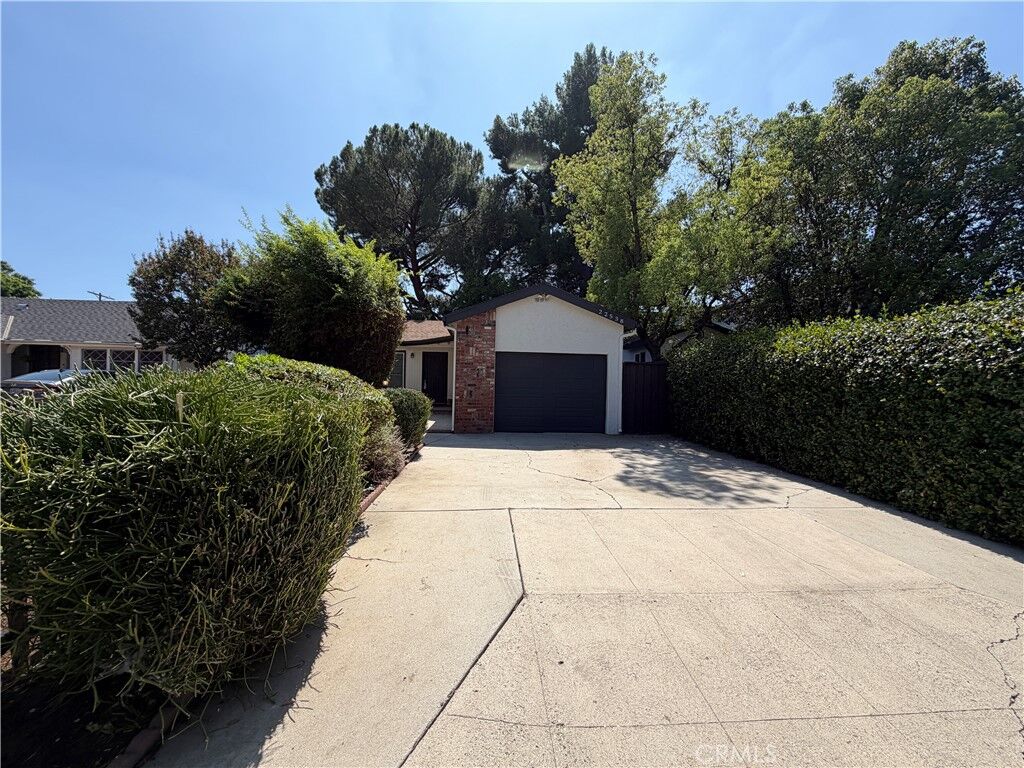 Property Photo:  22538 Berdon Street  CA 91367 