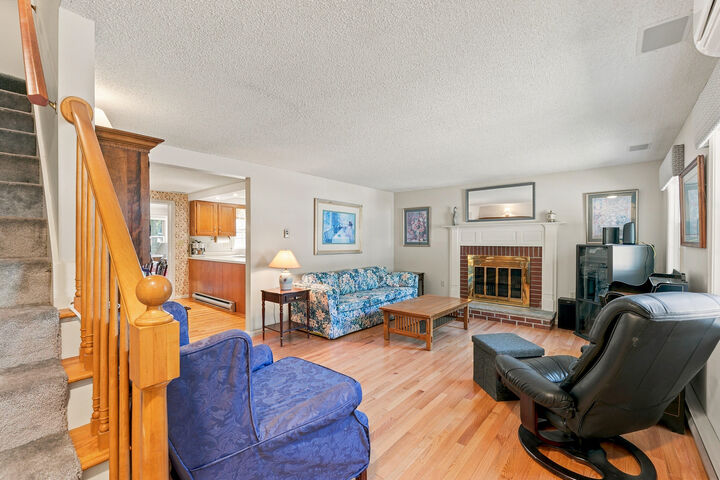 Property Photo:  187 Flintlock Village Road 1  ME 04090 
