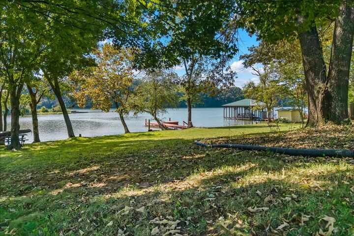 Property Photo: 210 Willow Dr TN 37763