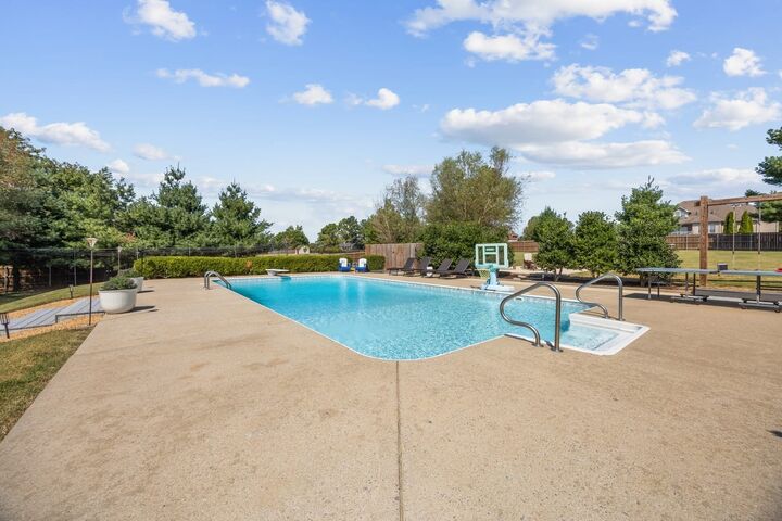 Property Photo:  2792 Thompson Station Rd E  TN 37179 