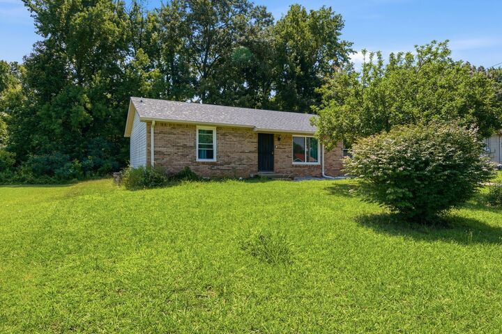 Property Photo:  535 Donna Dr  TN 37042 