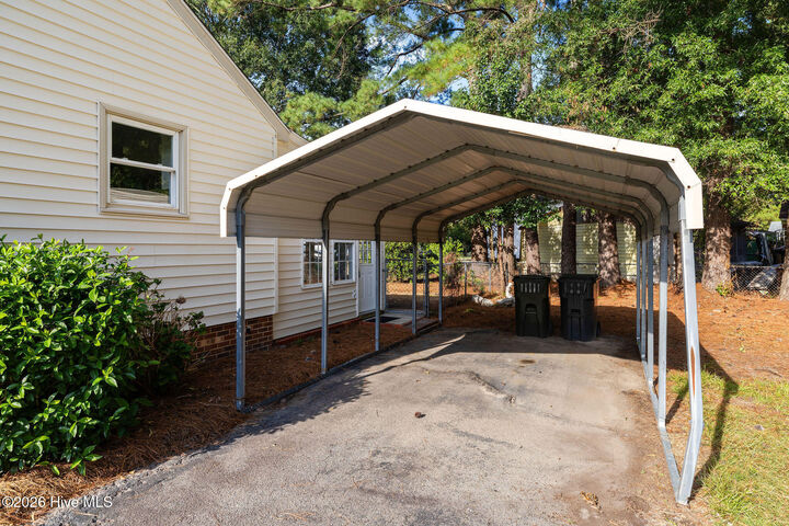 Property Photo: 1216 Woodford Court NC 27530