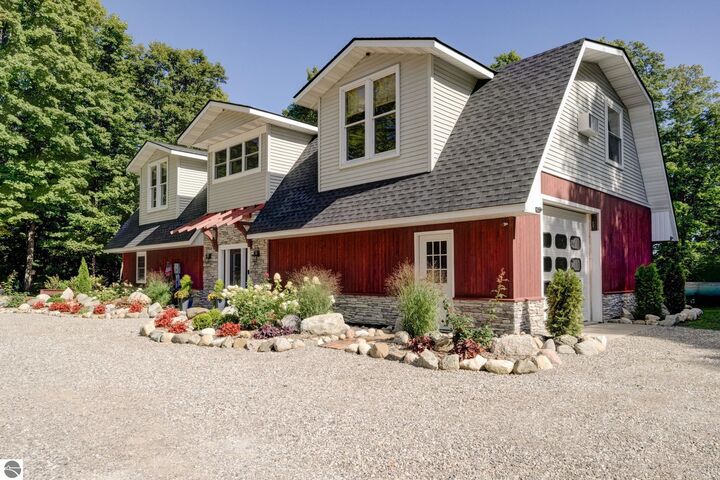 Property Photo: 9860 E Bingham Road MI 49684