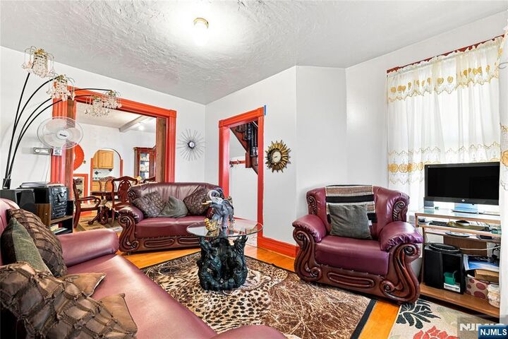 Property Photo:  26 Lincoln Street  NJ 07055 