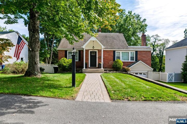 Property Photo:  423 West Avenue  NJ 07647 