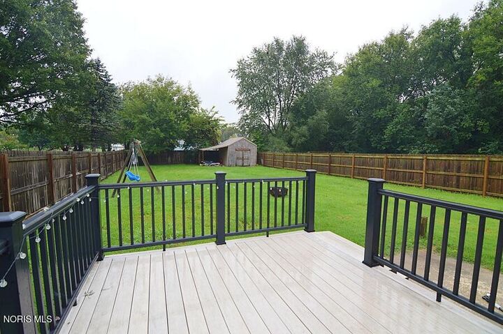 Property Photo: 4216 Northshire Road OH 43611