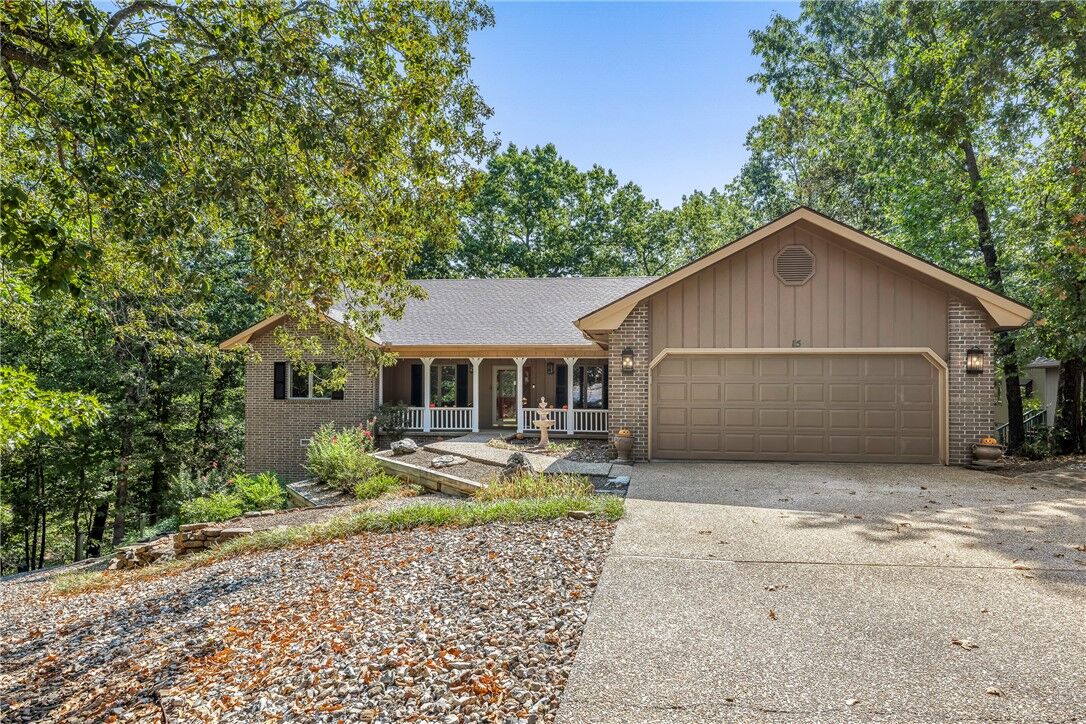 Property Photo:  15 Breton Way  AR 72715 