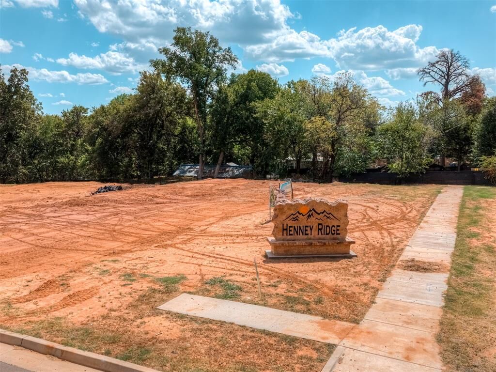 Property Photo:  2825 Garrett Street  OK 73020 