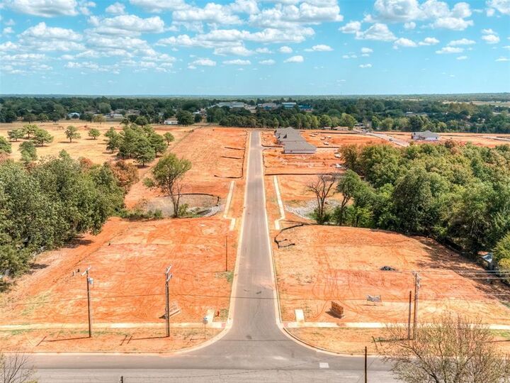 Property Photo:  14019 Henney Ridge Street  OK 73020 